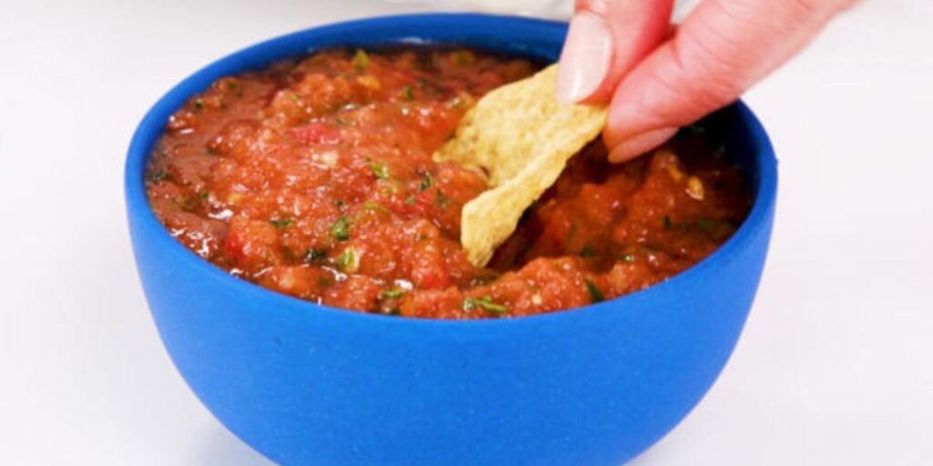My Grandpa’s Easy 4-Ingredient Salsa Recipe Is a Family Favorite