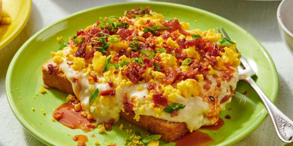 Old Fashioned Creamed Goldenrod Eggs Recipe