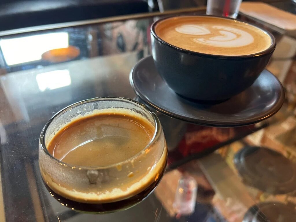 The Lion in Bexley Transforms to a Coffee Shop in the Morning The Lion in Bexley Transforms to a Coffee Shop in the Morning