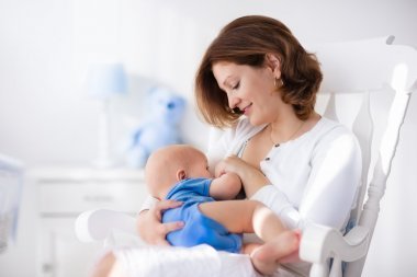 5 Emotional Benefits of Breastfeeding 5 Emotional Benefits of Breastfeeding