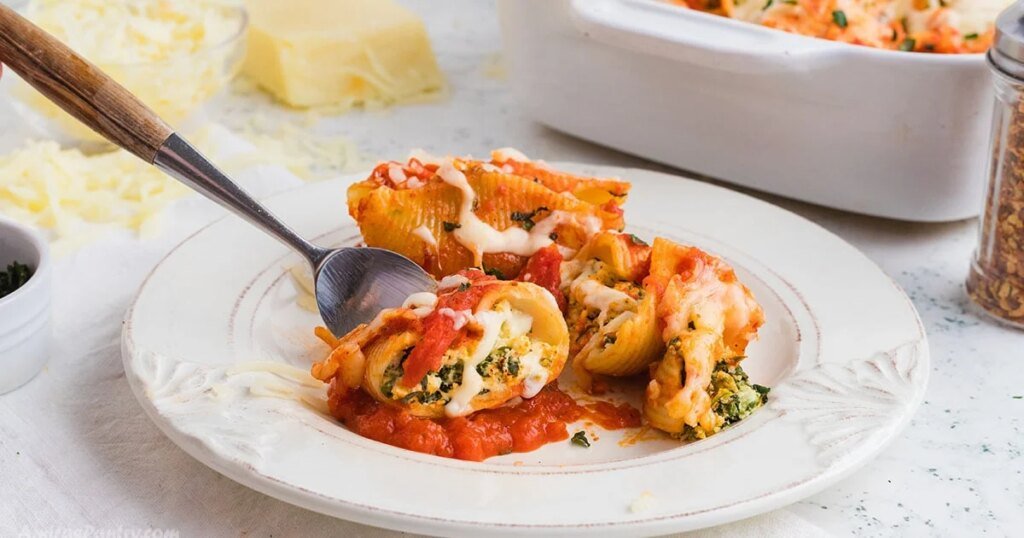 Conchiglioni Pasta (Ricotta Stuffed Shells)