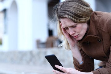 How To Protect Your Mental Health While On Social Media How To Protect Your Mental Health While On Social Media
