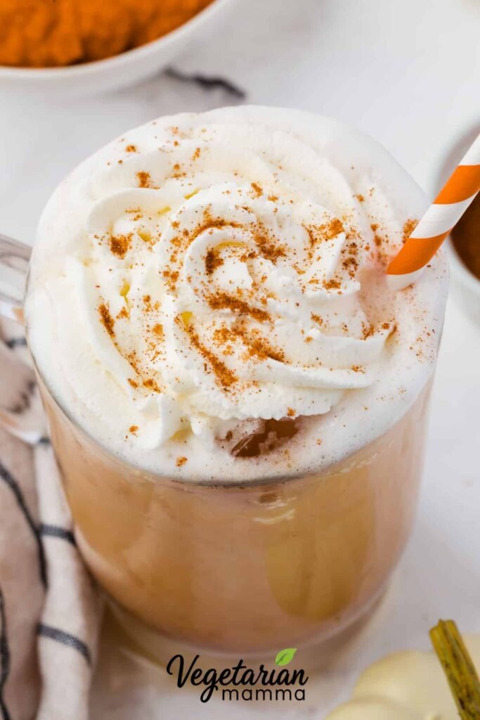 Iced Pumpkin Spice Latte (Easy 5-Minute Recipe) Iced Pumpkin Spice Latte (Easy 5-Minute Recipe)